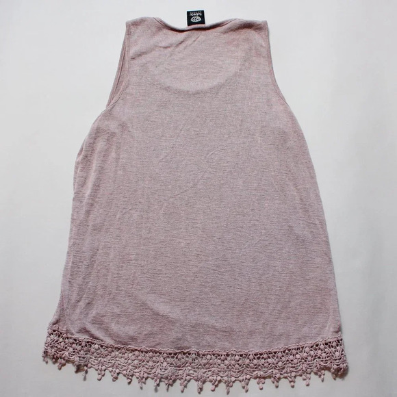Nordstrom Bobeau Blush Laced Trimmed Knit Sleeveless Blouse - Picture 5 of 6